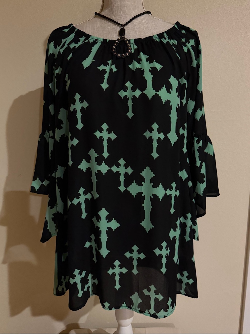 Giddy Up Glamour Black & Mint Cross Print Peasant Top
